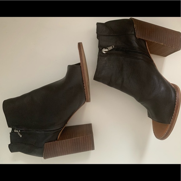 Dolce Vita Black Peep Toe Bootie With Wood Heel - Picture 13 of 15